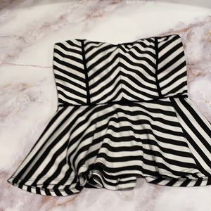 Arden B strapless Peplum black & white top. SZ M